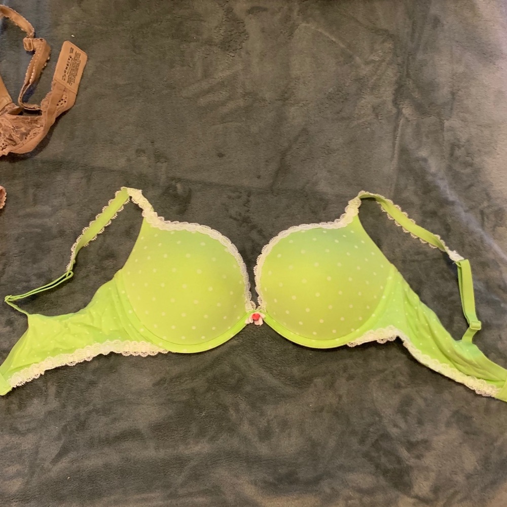 Victoria’s Secret padded bra